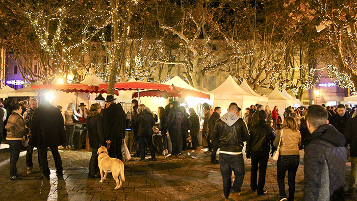 r684_9_marche-de-noel-uzes-2016_maxi-web.jpg